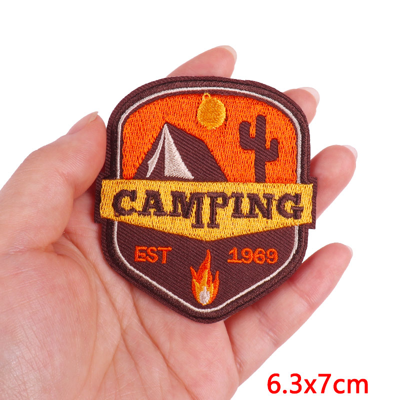 Mountain Camping Adventure Emb - Outdoor Adventure Outfit 评论和价格